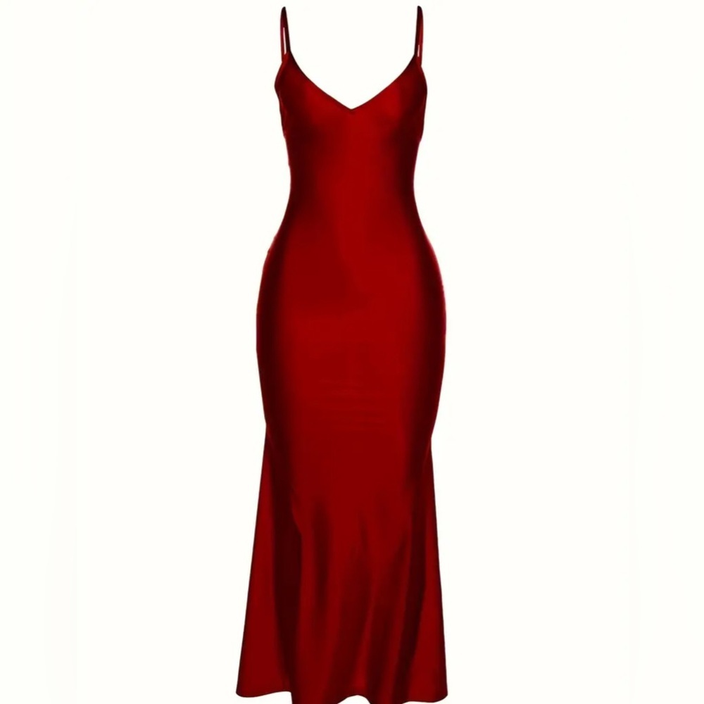 Formal Dress with Deep V-Shaped Sexy Backless